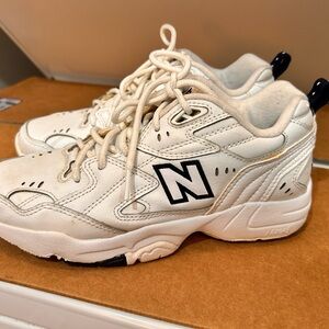 New Balance Womens Size 8 608 Cross Training Sneakers